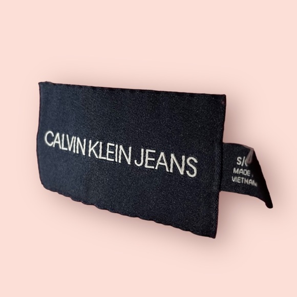 Calvin Klein Jeans Sweatshirt - Picture 5 of 5